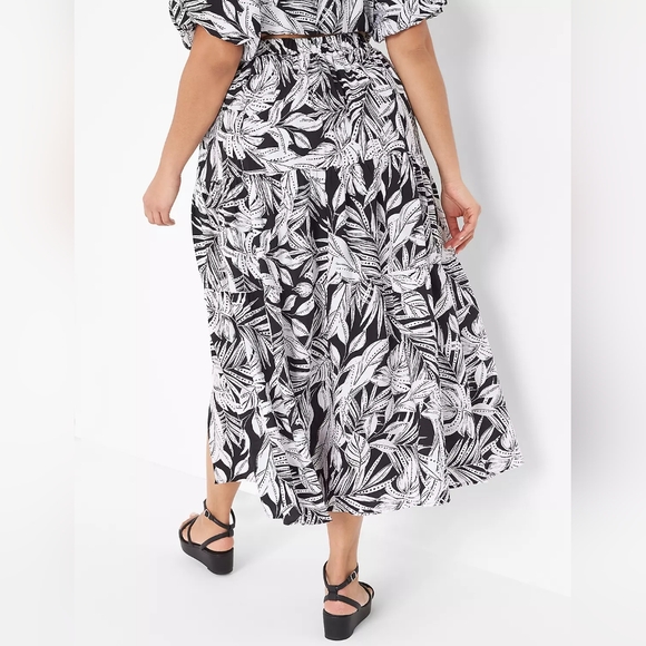 Floral Maxi Skirt - Picture 2 of 8